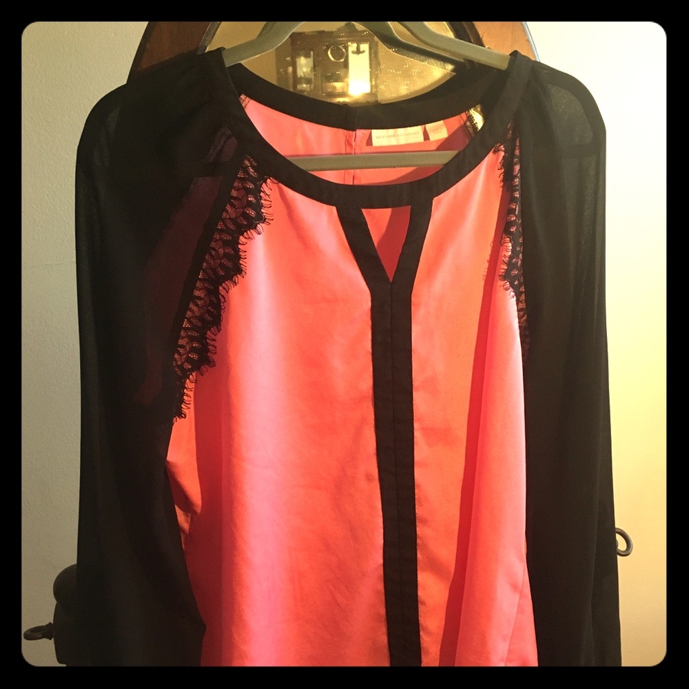 New York & Company long sleeved blouse